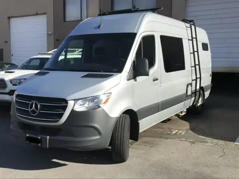 Mercedes-MERCEDES-SPRINTER-VAN-3